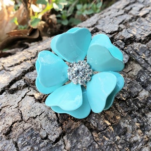 Light Blue Flower Brooch Enamel Flower Pin Robin's Egg Blue Metal Flower Rhinestone Broach FB122