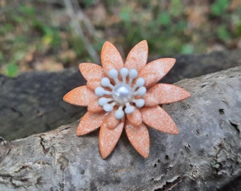 Mini Speckled Light Orange Flower Brooch Pin Pointy Orange Metal Flower Broach Retro Orange Enamel Flower Tangerine FB101