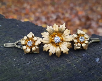 20/% Sale Vintage Metal Flower Hair Pin