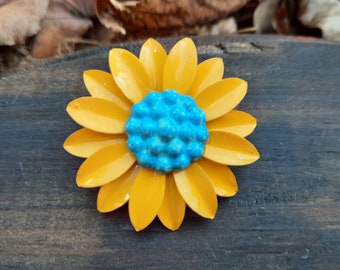 Small Sunflower Pin *Donates to Ukraine* Yellow and Blue Enamel Flower Brooch 38mm Metal Flower Scatter Pin FB211