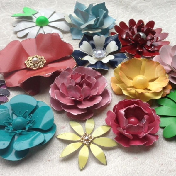 Enamel Flower Brooch Lot - Ready to Ship 13 Enamel Brooches  Multicolor Metal Flower Pins Vintage Style Red Green Blue Yellow Broach Bouquet