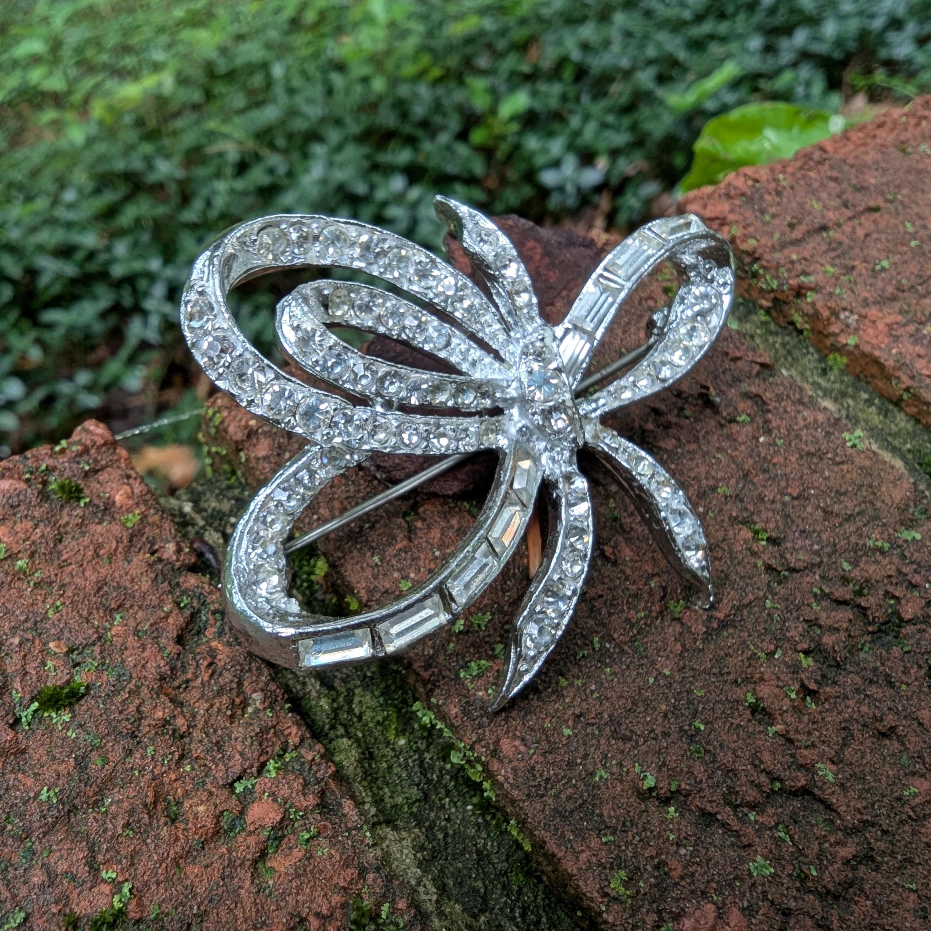 Weiss Brooch - Etsy