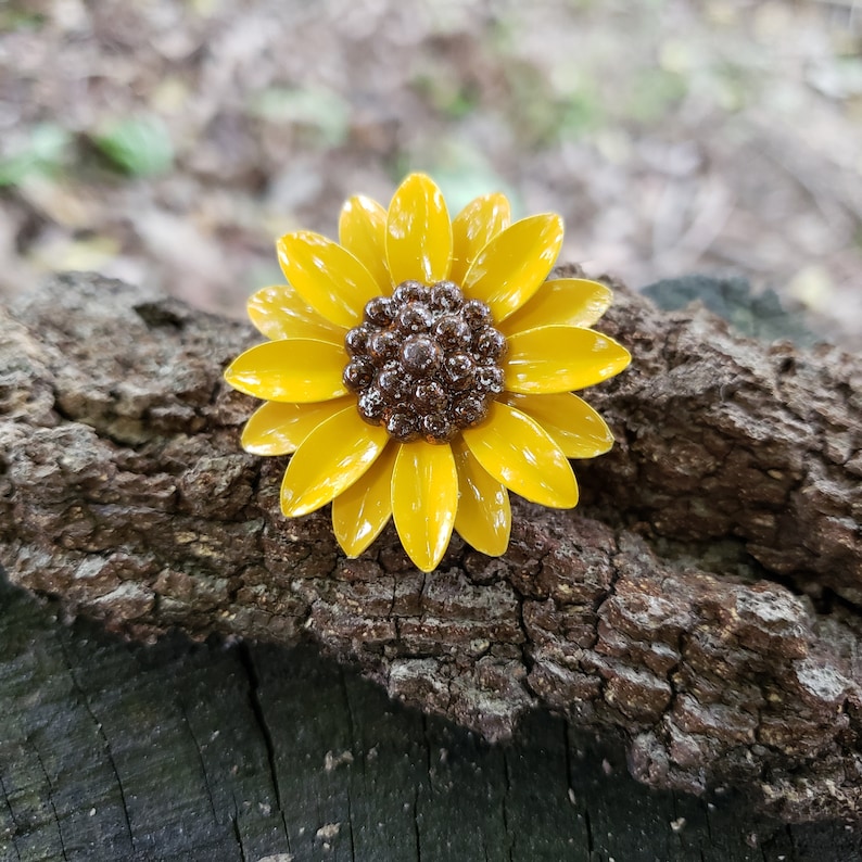 Small Sunflower Pin Enamel Flower Brooch 38mm Yellow and Brown Metal Flower Scatter Pin FB137 image 1