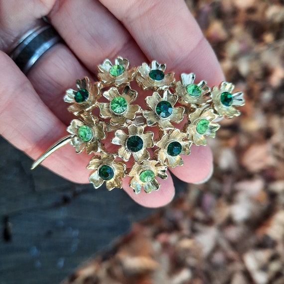 Vintage Green Rhinestone Christmas Tree Brooch Go… - image 2