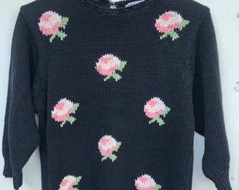 Vintage 1990s / Floral Print / Knit Sweater / Roses / Size Medium