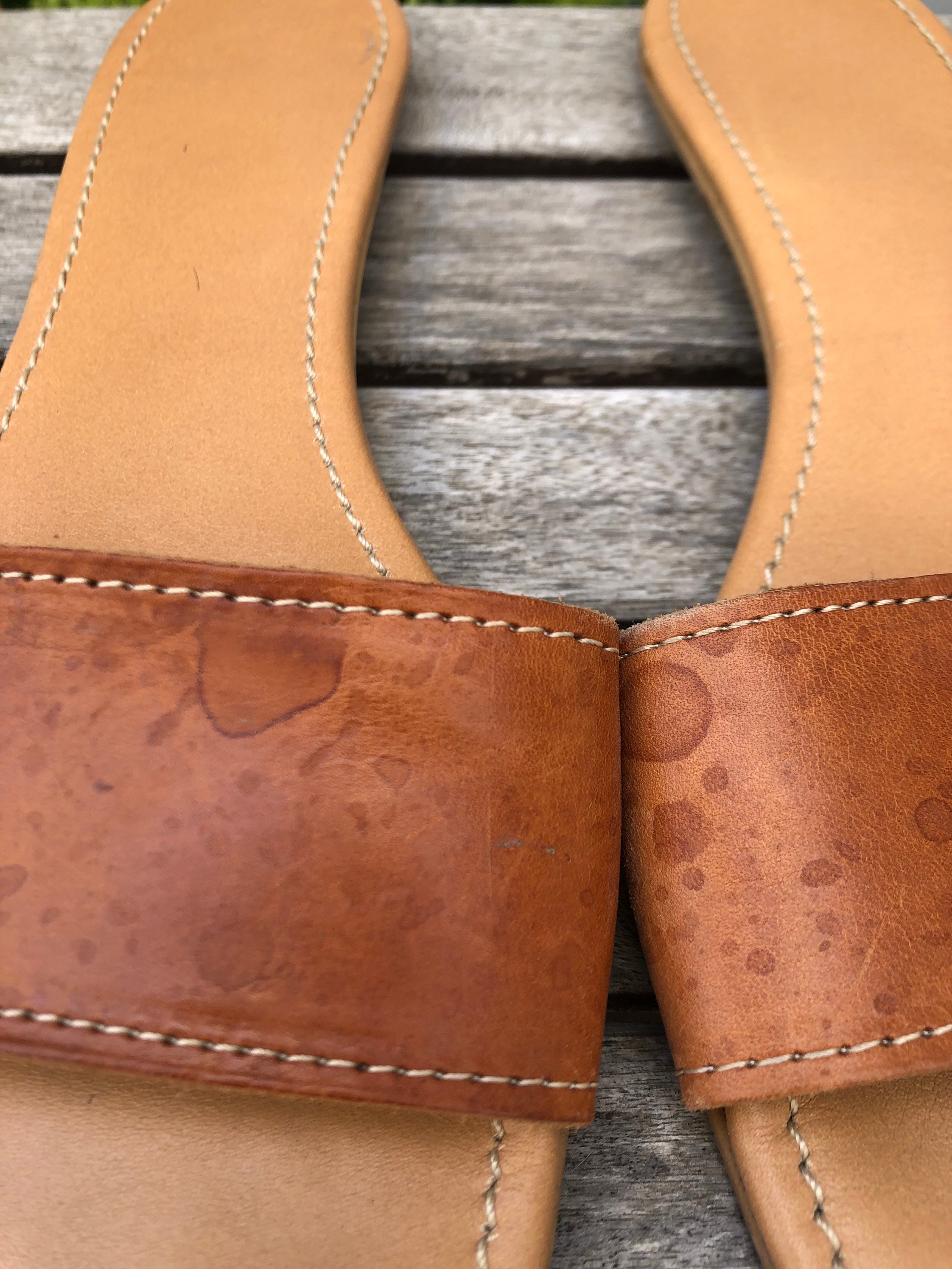 Minimal Camel Colored Leather Single Strap Sandal Size 7.5