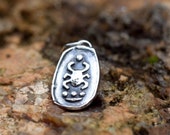 Papyrus pendant