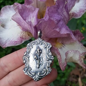Rosebud pendant