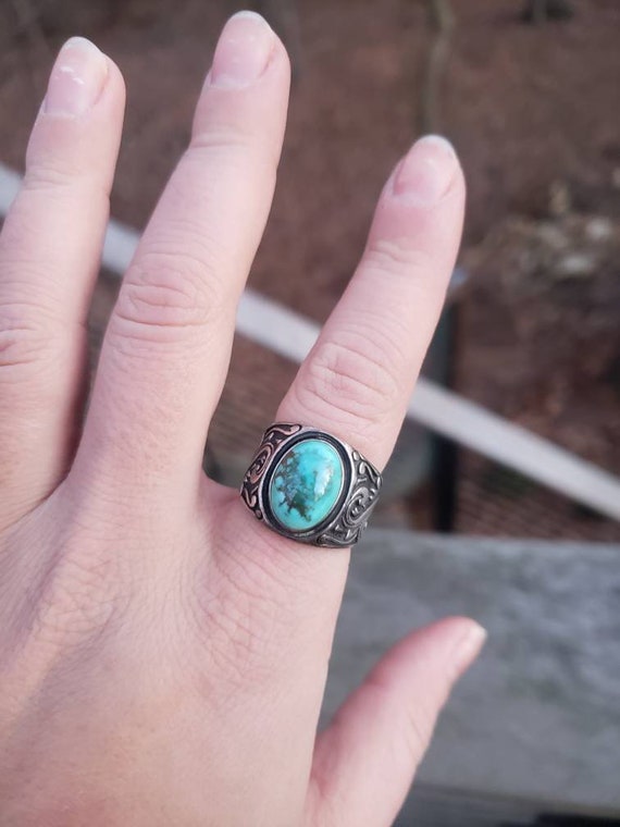 vintage carved turquoise Gem