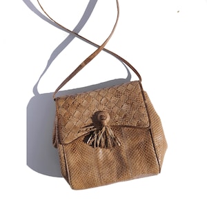 70&#39;s Brown Snakeskin Barbara Bolan Shoulder Bag Boho Tassel Handbag Medium Vintage 1970&#39;s Tan