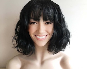 Peluca negra para mujer con flequillo, peluca corta, rizada y ondulada, bonita peluca corta estilo bob para cosplay.