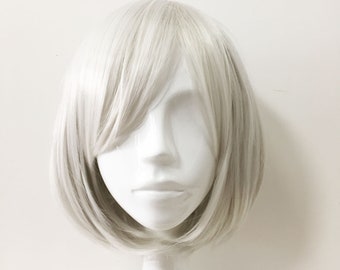 Women Japanese Cosplay Anime Party Silver White Long Bangs Short Straight Hair Wig