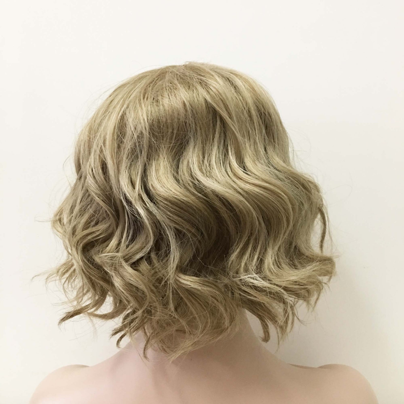 Women Blonde Side Part Bob Cut Curly Wavy Short Hair Fashion Costume