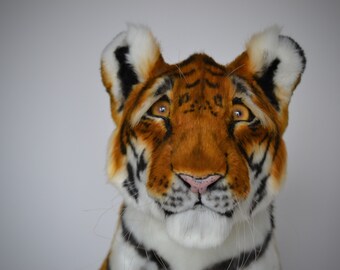 Lifelike Stuffed Tiger EXAMPLE LISTING