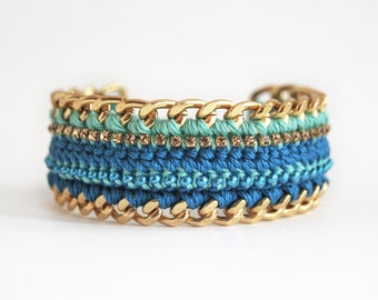 Bohemian bracelet with rhinestones in mint and teal, chunky chain bracelet, crochet bracelet, boho chic