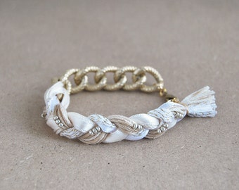 Beige bracelet with chunky chain, boho braid bracelet, chain bracelet, beige and gold