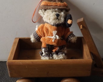 Boyds Miniature Scarecrow Bear in Wooden Wagon  -See Description for Details