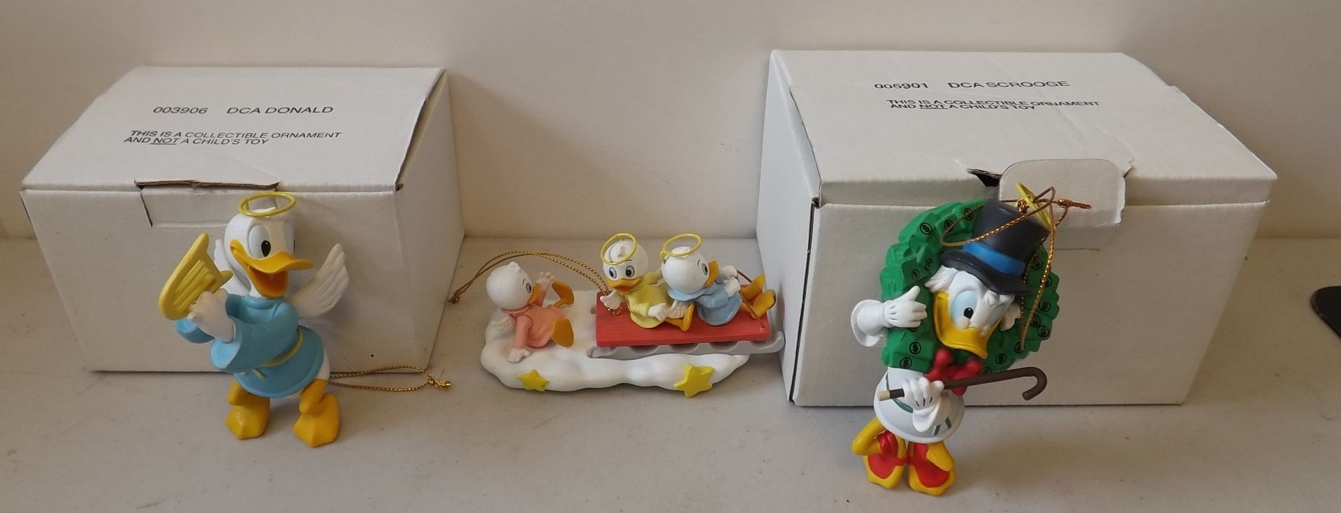 ドナルド・ダック ヒューイ ルーイ ドゥーイ Donald スノーグローブ