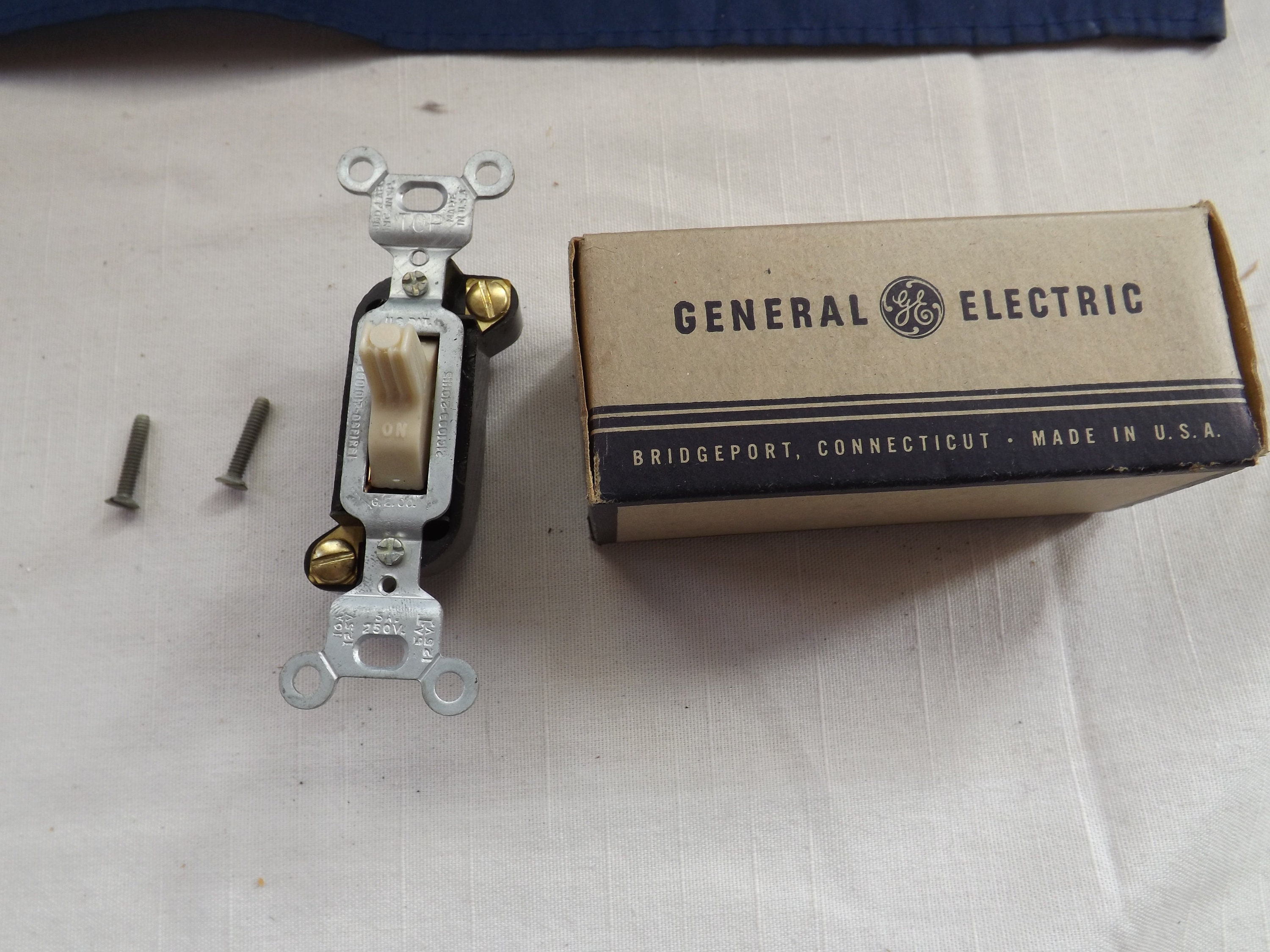 GE Silent Mercury Switch Flush Mounted Single Pole Etsy
