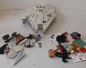 Lot of Star Wars Micro Machine Figures Ships and Accessories -