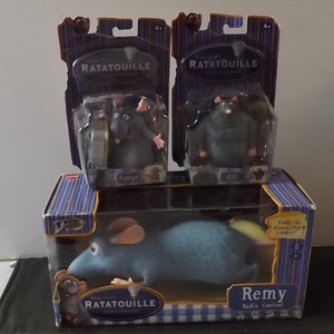 Lot de peluche Walt Disney Pixar Ratatouille Rémy animaux animal