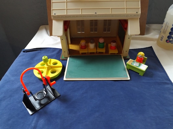fisher price play family school