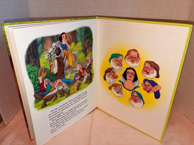 Walt Disney Big Golden Book Snow White and the Seven Dwarfs - Etsy Canada