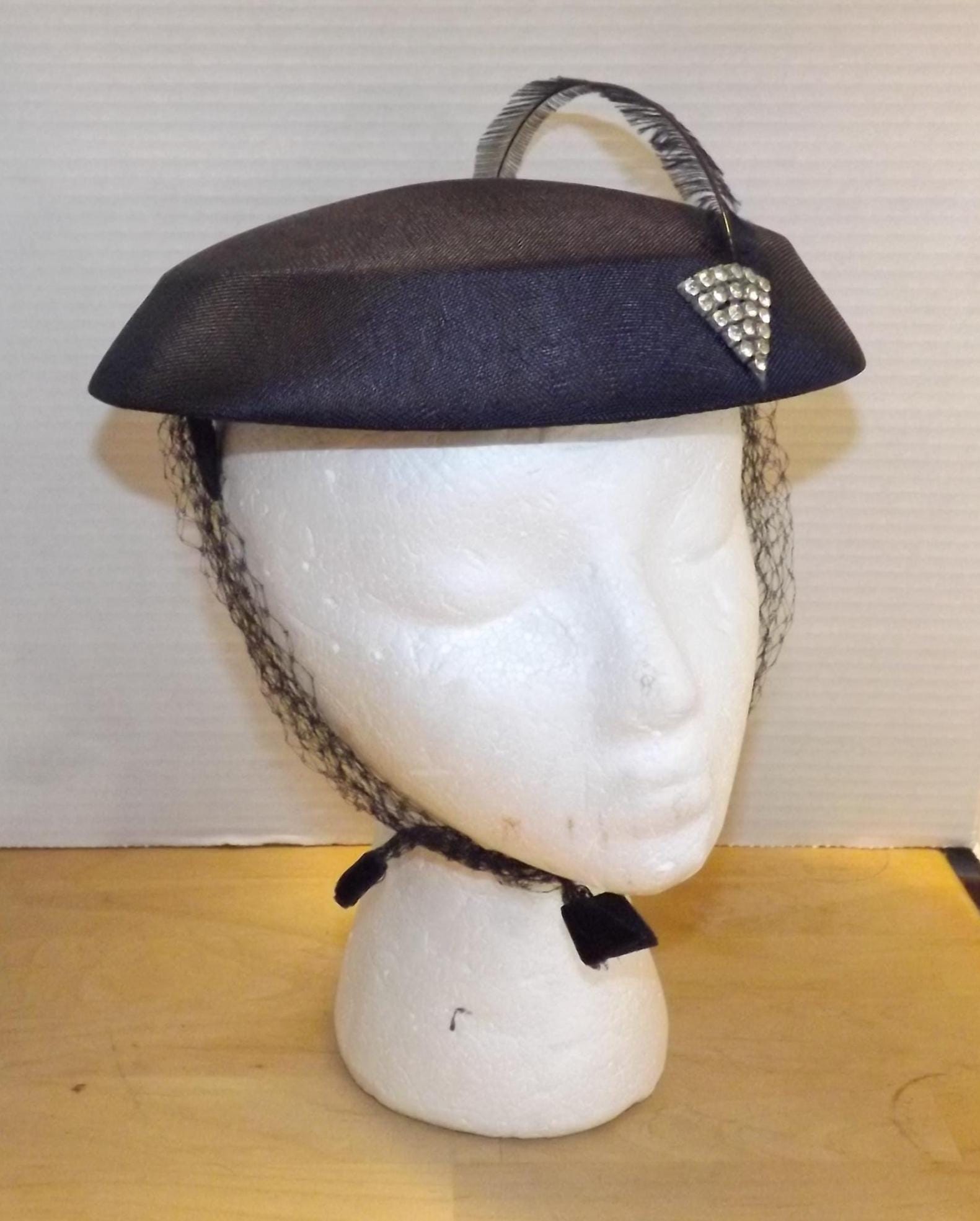 Exploding Feathers Cloche Wig Hat Multi Brown Black Dotted Plumes Vintage Hat Plumes - Etsy main image 3