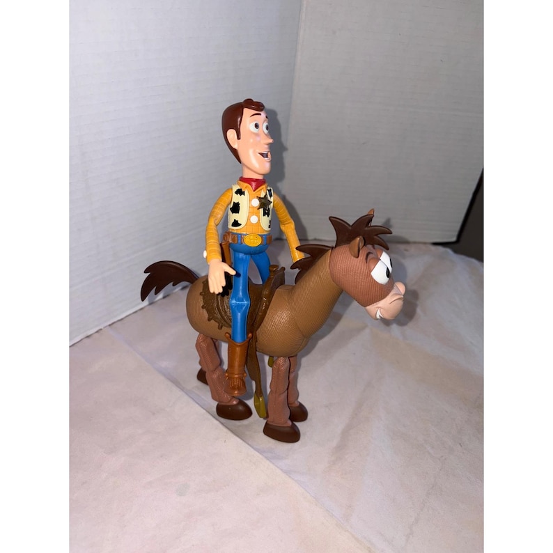 Disney Pixar Toy Story Woody & Bullseye Actionfiguren-Set - Bild 2