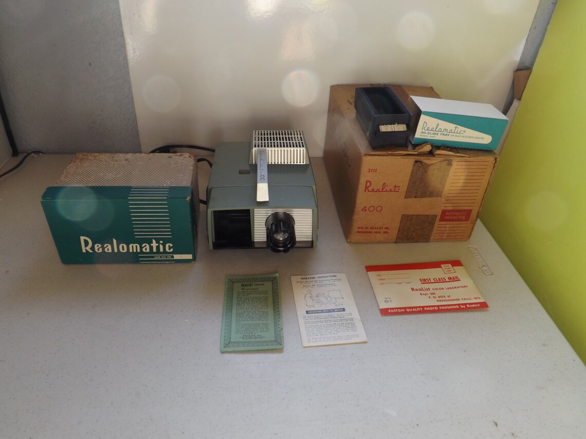 Realist 400 Automatic Projector and Realomatic Slide Trays Etsy