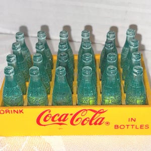 Vintage 1993 Coca-cola Miniature Bottle Crate - 24 Tiny Glass