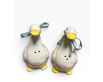 Vintage 1980s Ron Gordon Designs "Spice of Life" Goose Salt & Pepper Shakers