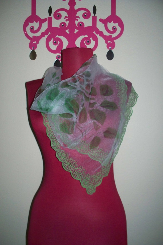 Wonderful Vintage Green and White Sheer Rose with… - image 2