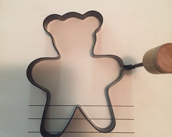 Metal Teddy Bear Cookie Cutter with Handle