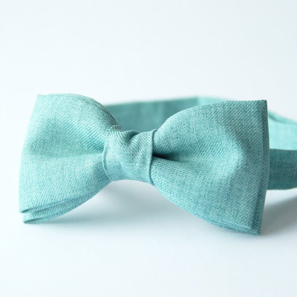 Men's Bow Tie by BartekDesign: pre tied linen mint celadon aquamarine sea blue perfect for wedding groomsman