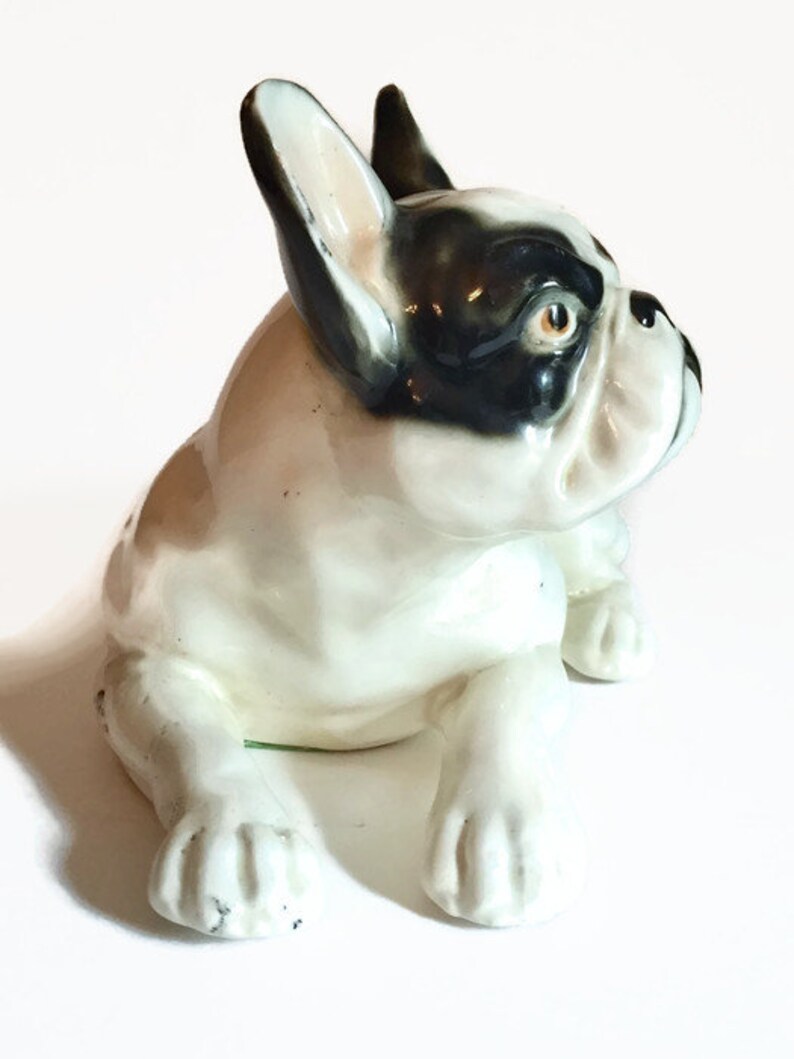vintage bulldog statue