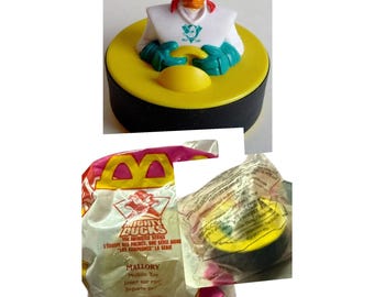 Juguete vintage de McDonald's de 1996 de la serie animada Mighty Ducks: el móvil de Mallory (sellado).
