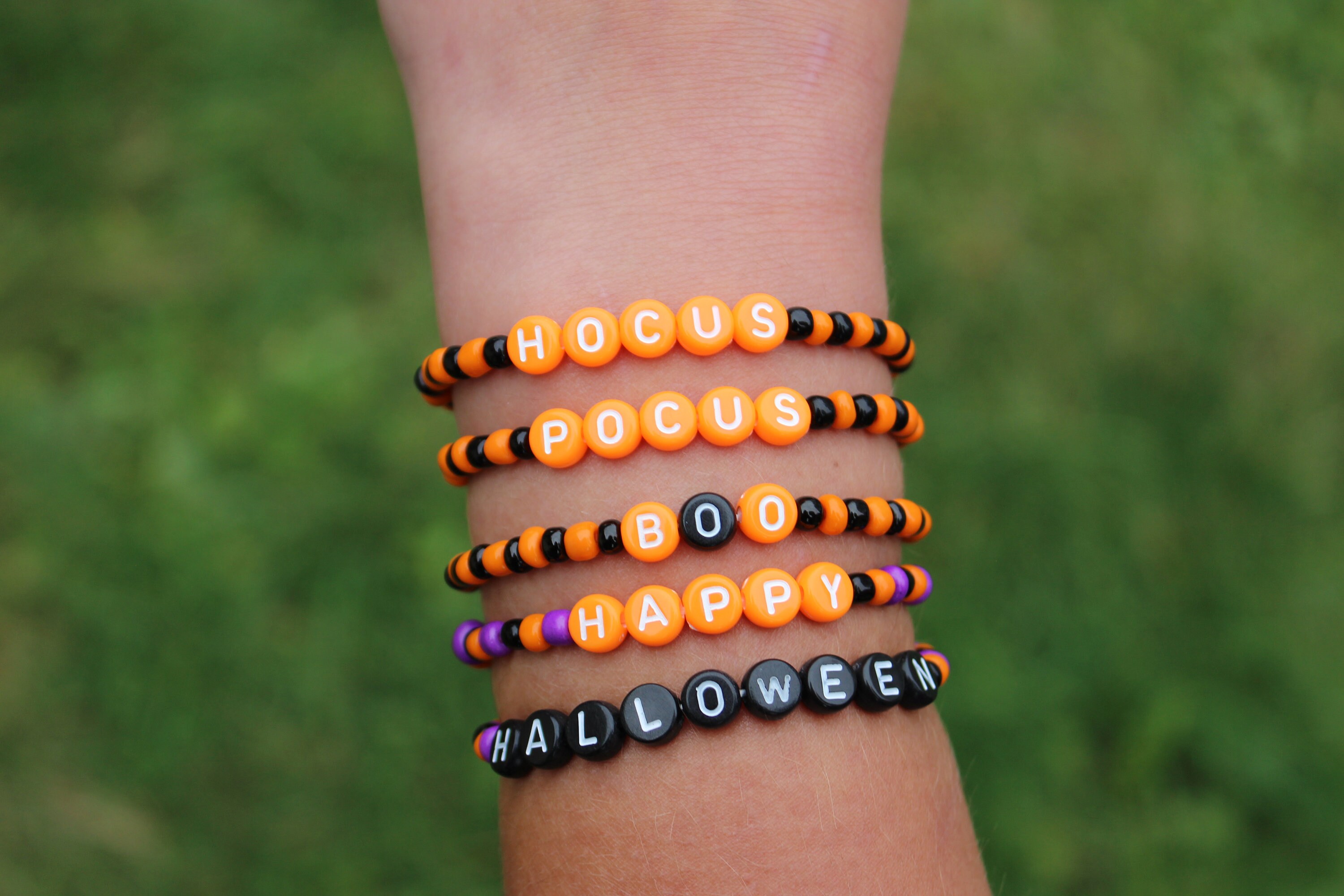 ORANGE HOCUS POCUS BEADED HEADBAND
