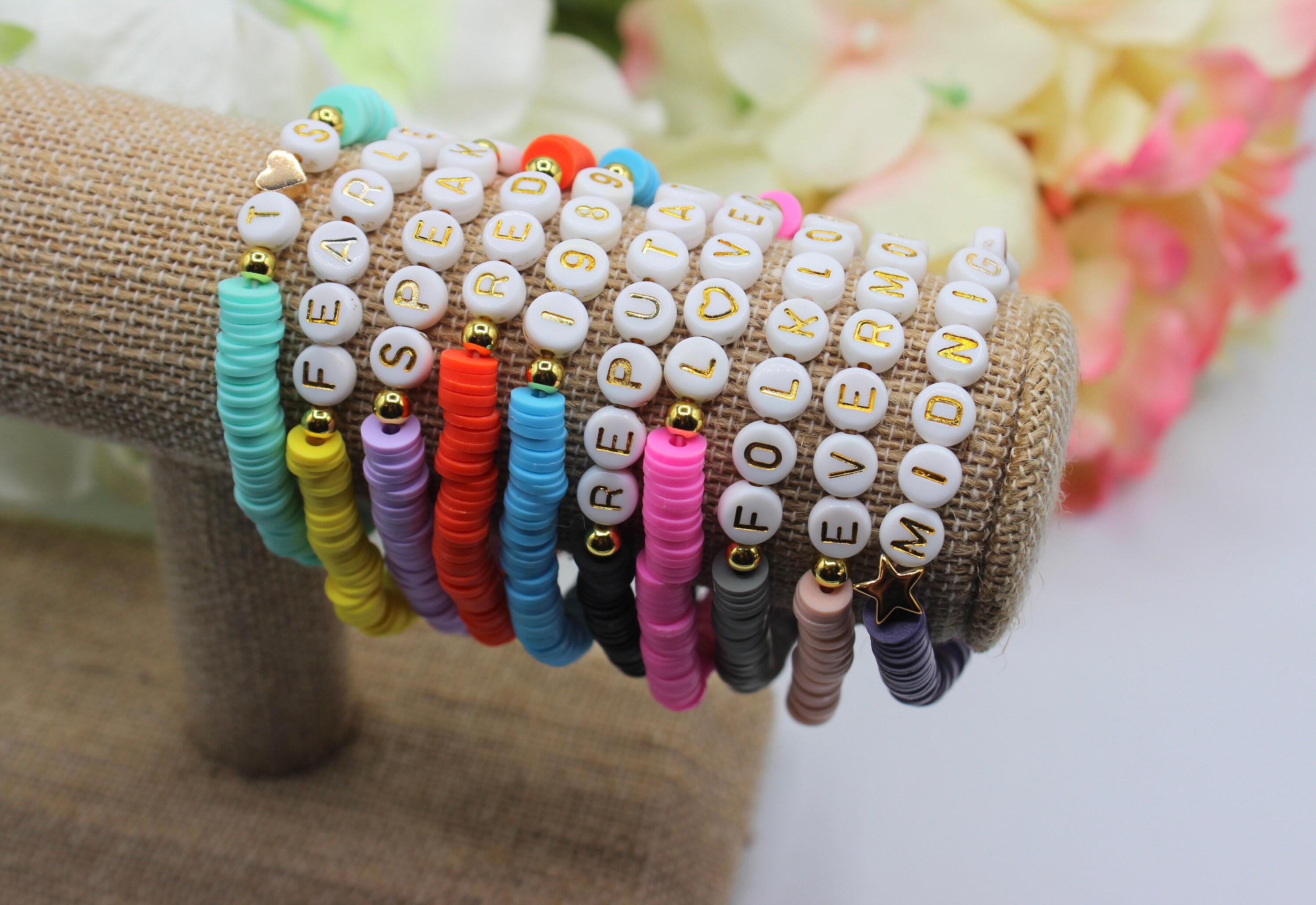 テイラースウィフト ライブ TheErasTour2023 グッズ ブレスレット Set of 10 Taylor Swift Eras Tour Swiftie Heishi Bead Bracelet Set