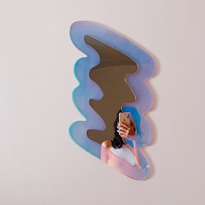 Squiggle Reflector - wavy acrylic mirror wiggly mirror amorphic mirror retro mirror retro object