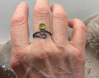 unusual Oxadised Silver Peridot ring