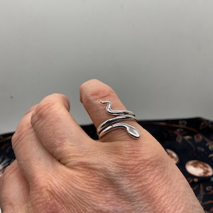 Sterling silver smooth swirl snake ring