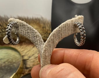 Tentacle hoop earrings