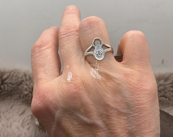 Sterling silver Mother Earth ring