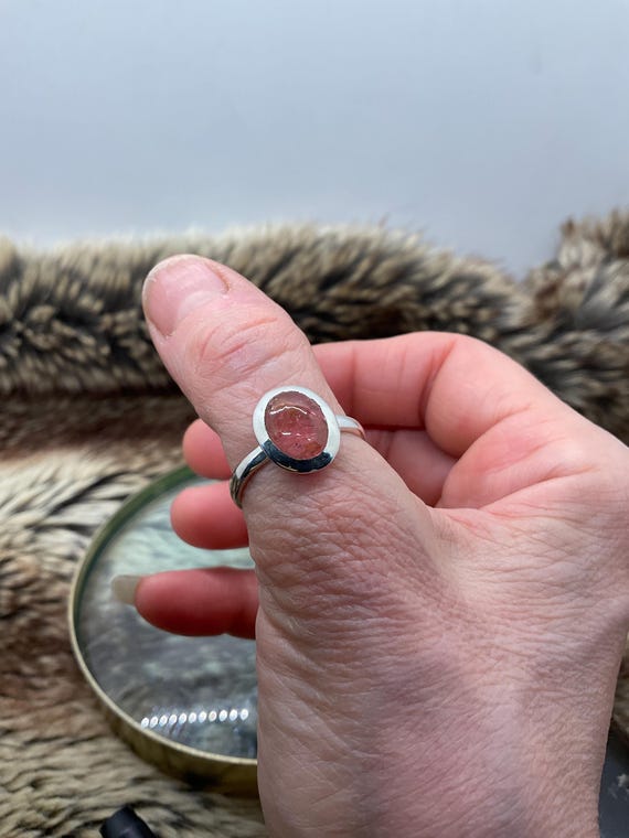 ち*ん様 ピンクトルマリン　シンプルリング ピンクトルマリンのシンプルなリング - Etsy 日本