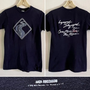 1976 LYNYRD SKYNYRD One More From The Road Concert Promo T Shirt 70s Southern Rock Jacksonville Florida MCA Records Ronnie Van Zant