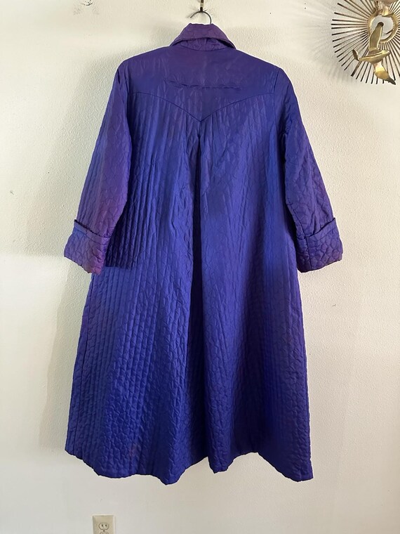 1940s 50s Purple Satin Quilted Robe, Ornate Dress… - image 7