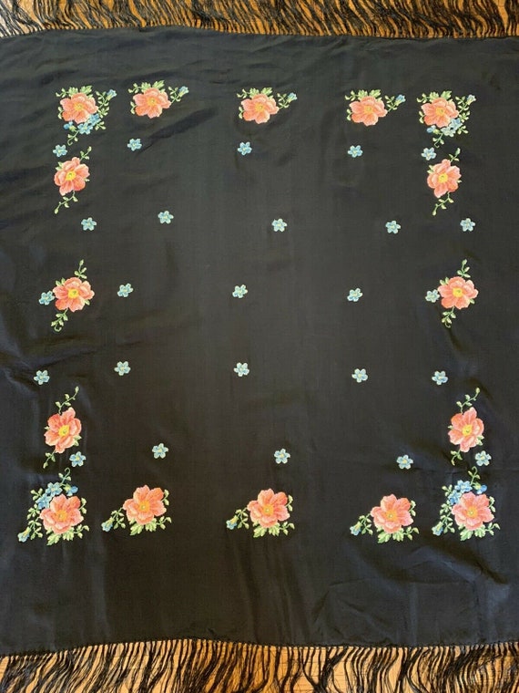 Embroidered Floral Piano Shawl Hand Knotted Fring… - image 5