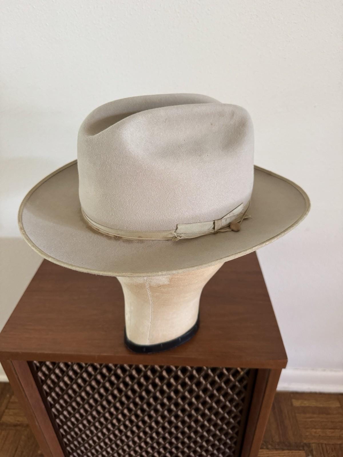 1960s Stetson WESTERN ROYAL Open Road Size 7 1/4 Long Oval Hat Fedora Dress 60s Western Rodeo Ranch Silverbelly Distressed Salty Character