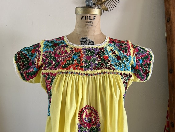 1970s Oaxacan Mexican Huipil Dress Embroidered Bo… - image 2